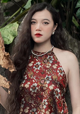 Date the member of your dreams: pretty Asian member Uyen Nhi from Nam Dinh